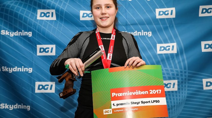DM 15m pistol - Præmievåbenvinder - Clara Nielsen - Damsholte Skytteforening