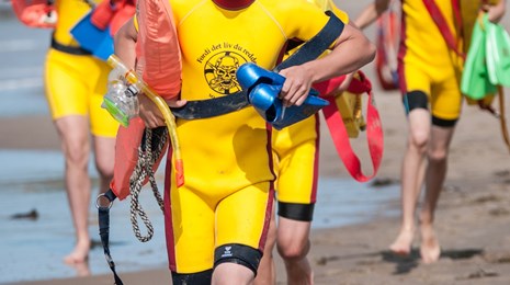 Svømning ocean rescue camp børn