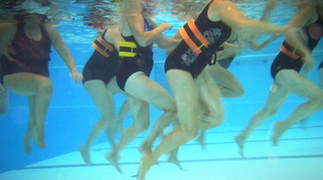 Svømning_aqua_running_dameben.jpg